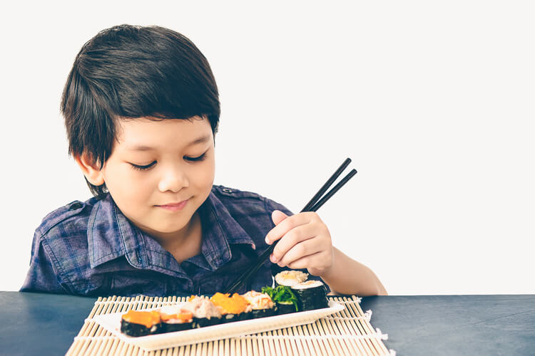Какие роллы подойдут детям? Что безопасно и вкусно для малышей